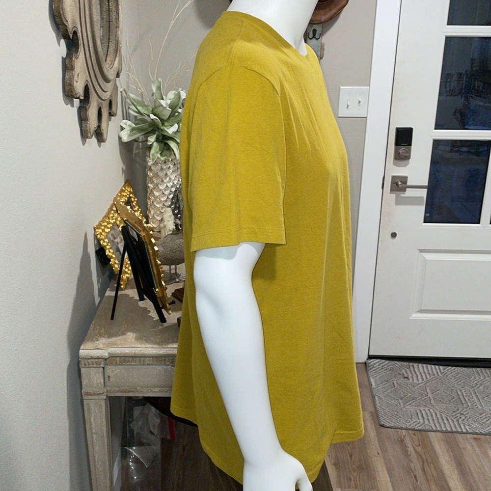 The North Face Men's Yellow T-Shirt - Picture 3 of 8